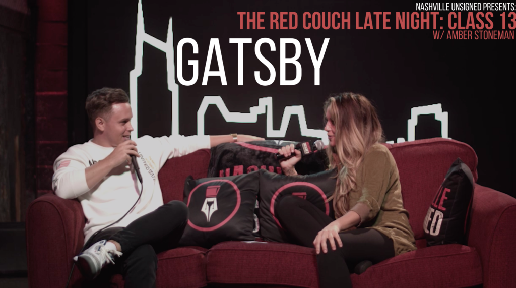 Gatsby Red Couch Thumbnail