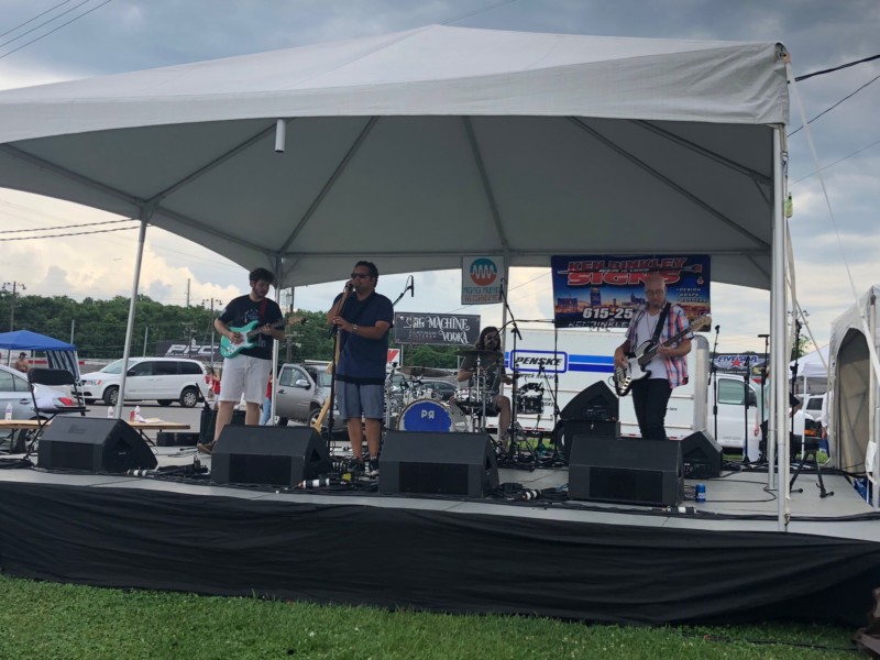 live-shot-of-band